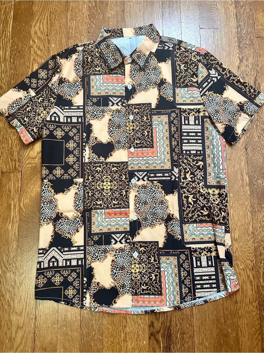 Patterned Short-Sleeve Button-Up Shirt in Black and Tan